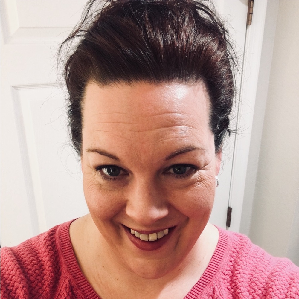 Meet your Posher, Melissa